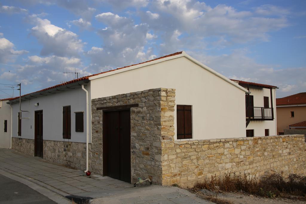Charoullas Traditional Mansion Villa Alaminos Exterior photo