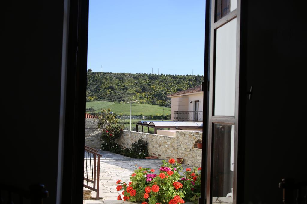 Charoullas Traditional Mansion Villa Alaminos Exterior photo