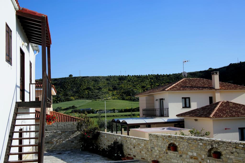 Charoullas Traditional Mansion Villa Alaminos Exterior photo